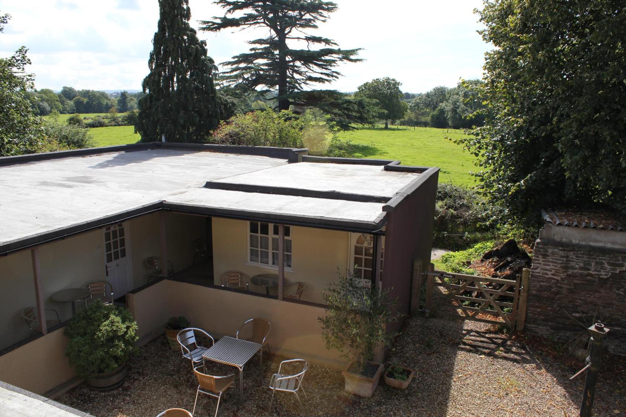 The Coach House 3* Winterbourne